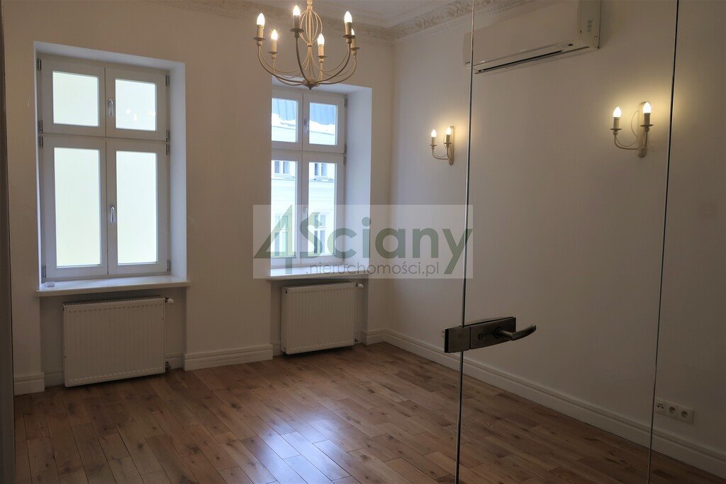 Lokal użytkowy na wynajem Warszawa, Śródmieście  165m2 Foto 1