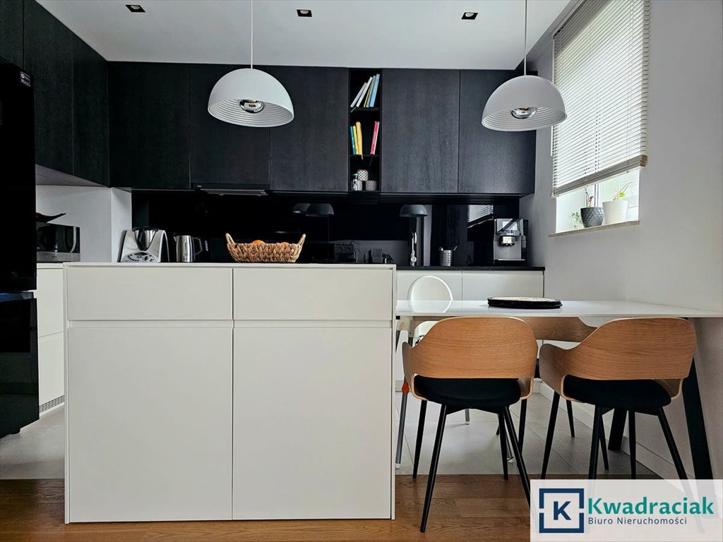 Mieszkanie trzypokojowe na sprzedaż Krosno, gen. Józefa Hallera  67m2 Foto 1