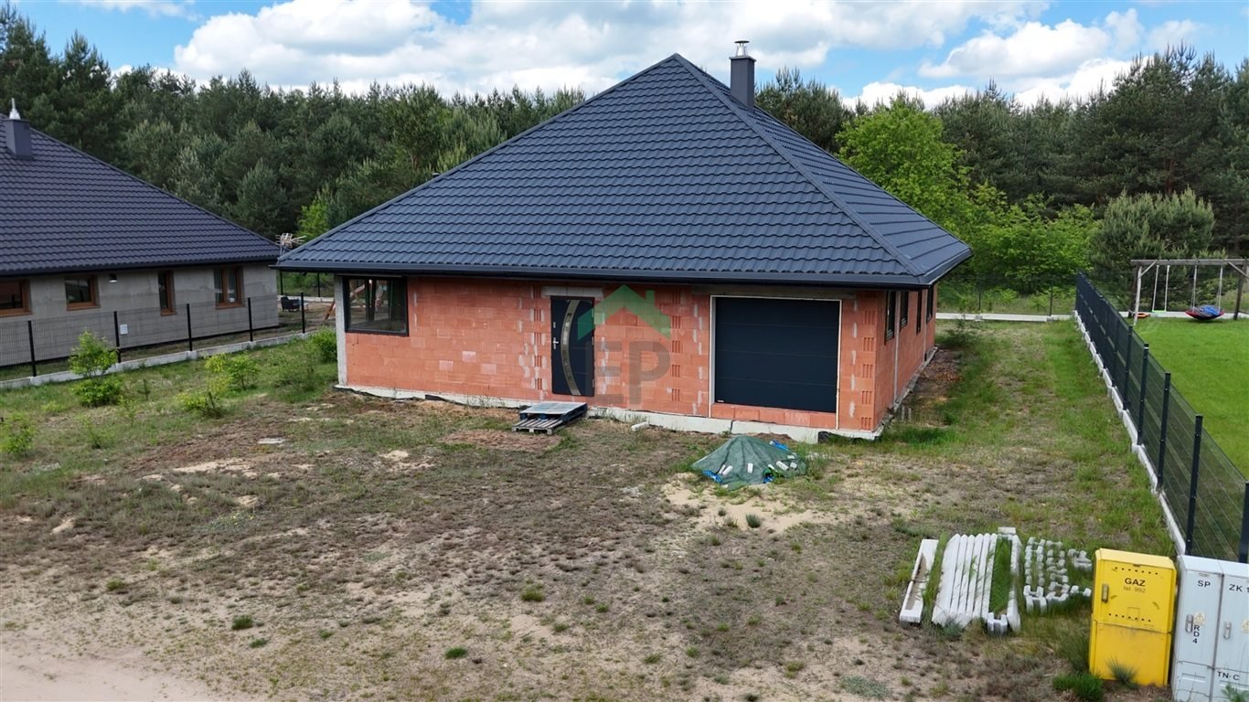 Dom w stanie surowym z garażem i dużą działką Aleksandria  130m2 Foto 1