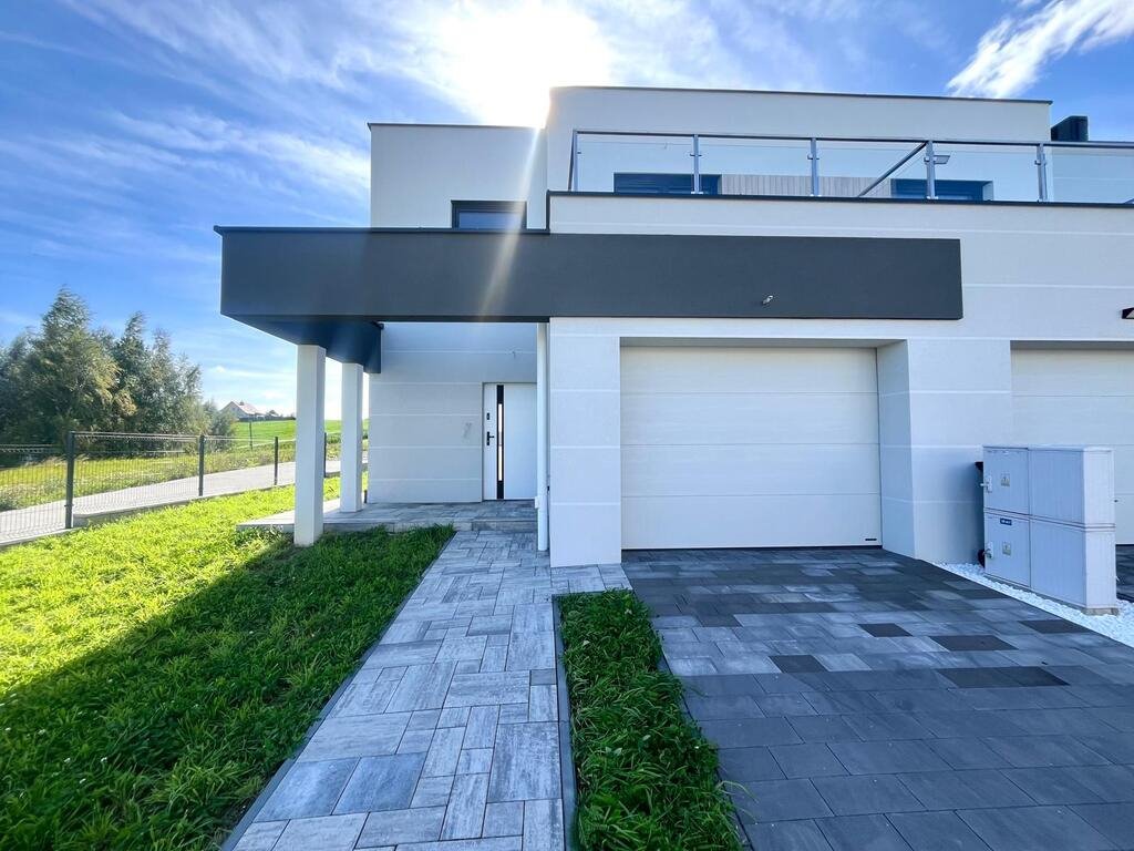 Nowoczesny segment skrajny 113 m² z garażem w Racławówce Racławówka  113m2 Foto 1