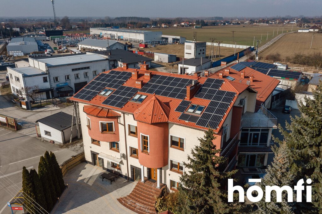 Polecam kompleks handlowo-usługowy z pełnym wyposażeniem i dużym potencjałem Rzemień  1 815m2 Foto 1