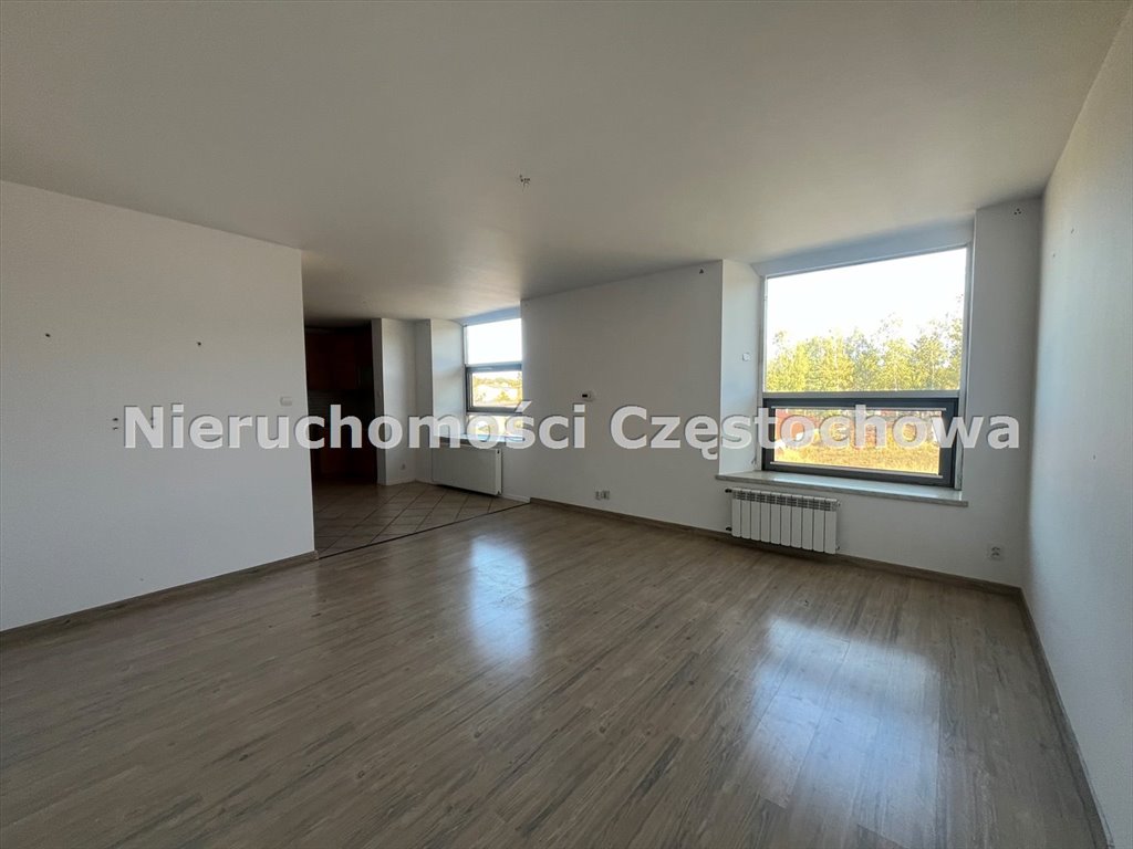 Mieszkanie trzypokojowe na wynajem Konopiska  60m2 Foto 1