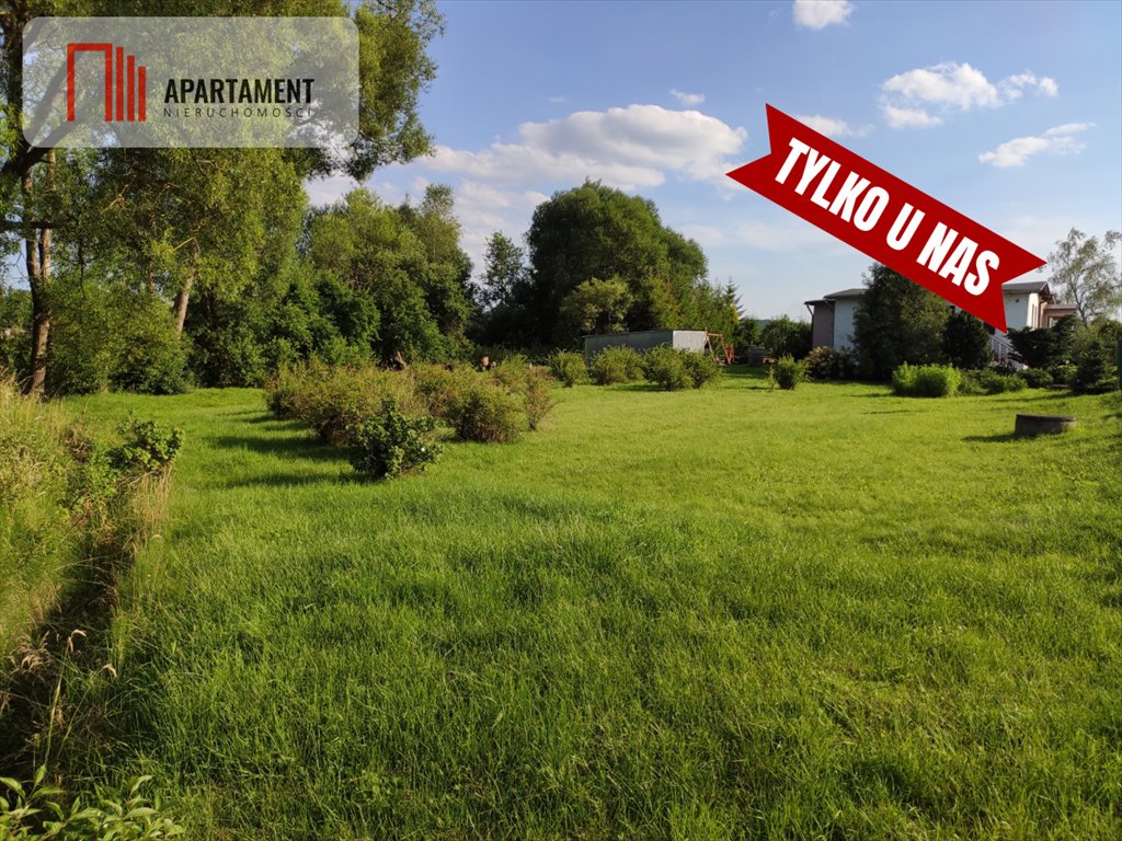 Działka z domem do remontu, garaż, woda i szambo Miastko  82m2 Foto 1