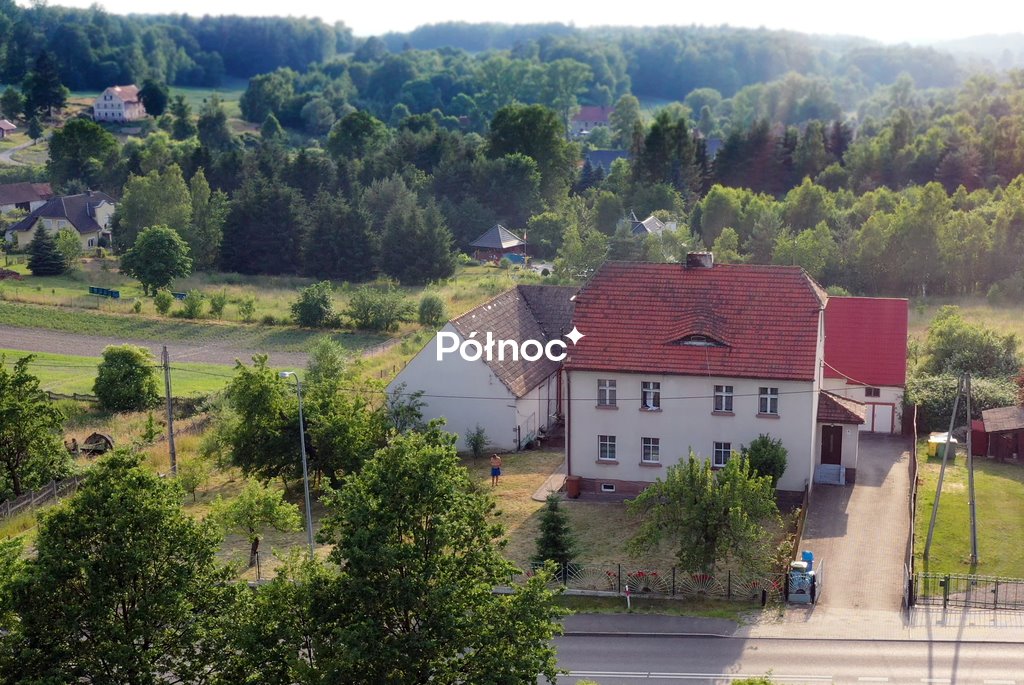 Urokliwy dom z dużą działką, 7 pokoi, do remontu Nowe Jaroszowice  280m2 Foto 1
