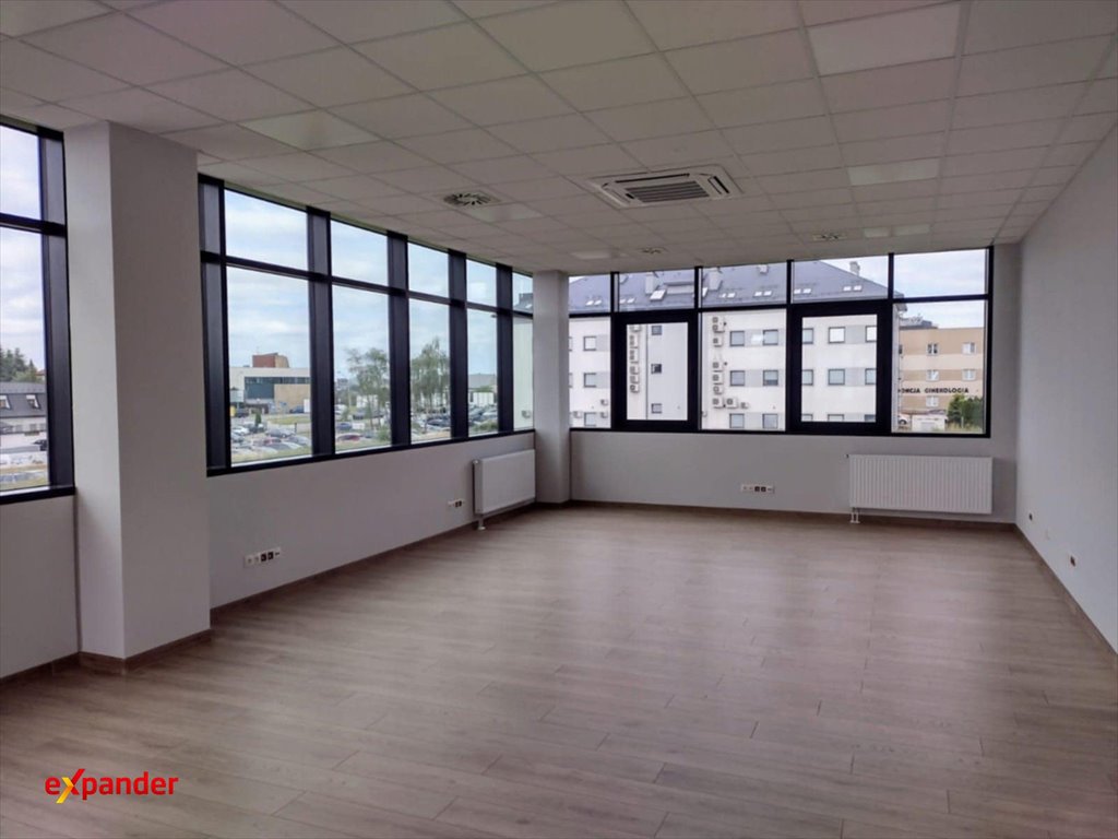 Lokal usługowy 45 m2 w prestiżowym budynku Top Center Rzeszów, Litewska  45m2 Foto 1