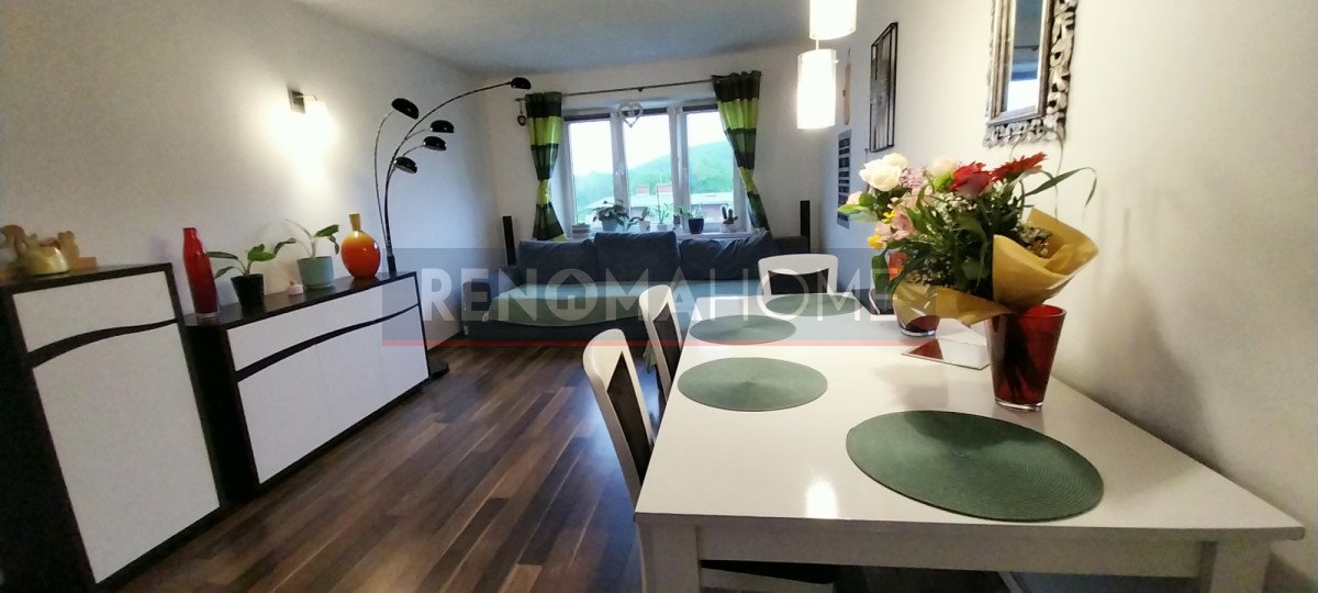 Mieszkanie trzypokojowe na sprzedaż Wałbrzych, Piaskowa Góra  78m2 Foto 1