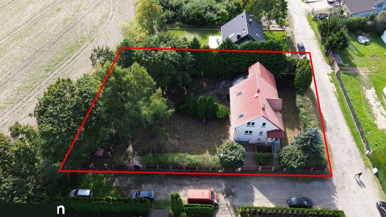 Przestronny dom 254m2 z ogrodem i garażem w Pszczółkach Pszczółki  254m2 Foto 1