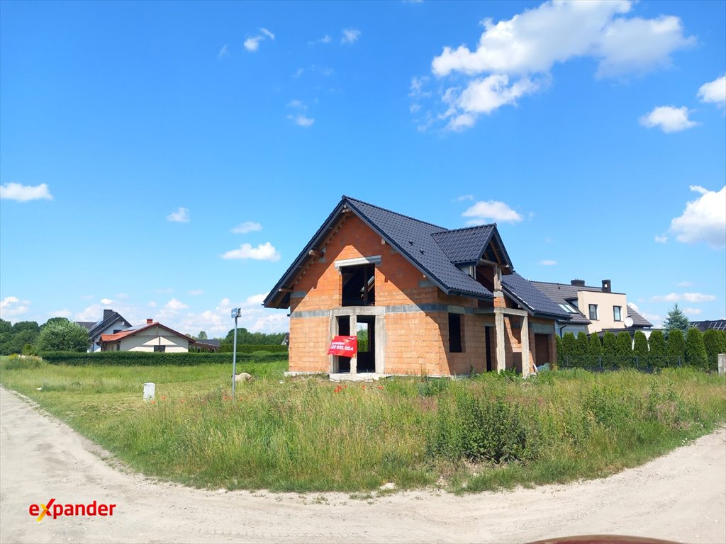 Dom w stanie surowym z garażem i dużą działką 1582 m² - polecam! Krobia, Wspólna  237m2 Foto 1