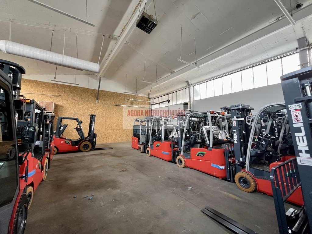 Magazyn na wynajem Kraków, Nowa Huta  389m2 Foto 1