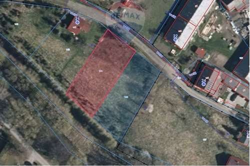 Działki rekreacyjne nad rzeką Opawica – 1658 m², media Lenarcice  1 658m2 Foto 1