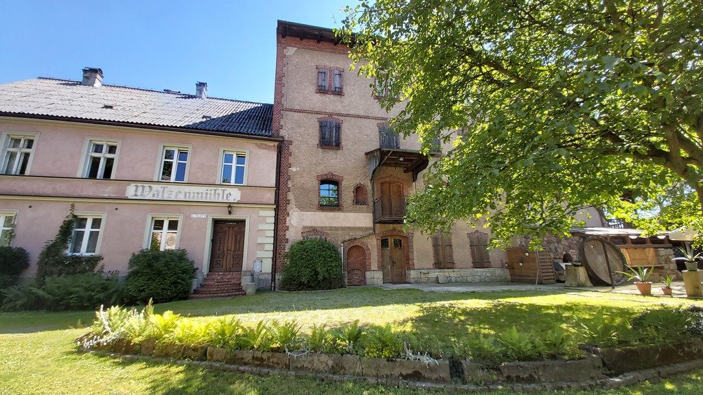 Dom na sprzedaż Kudowa-Zdrój, Aleksandra Fredry  1 884m2 Foto 1