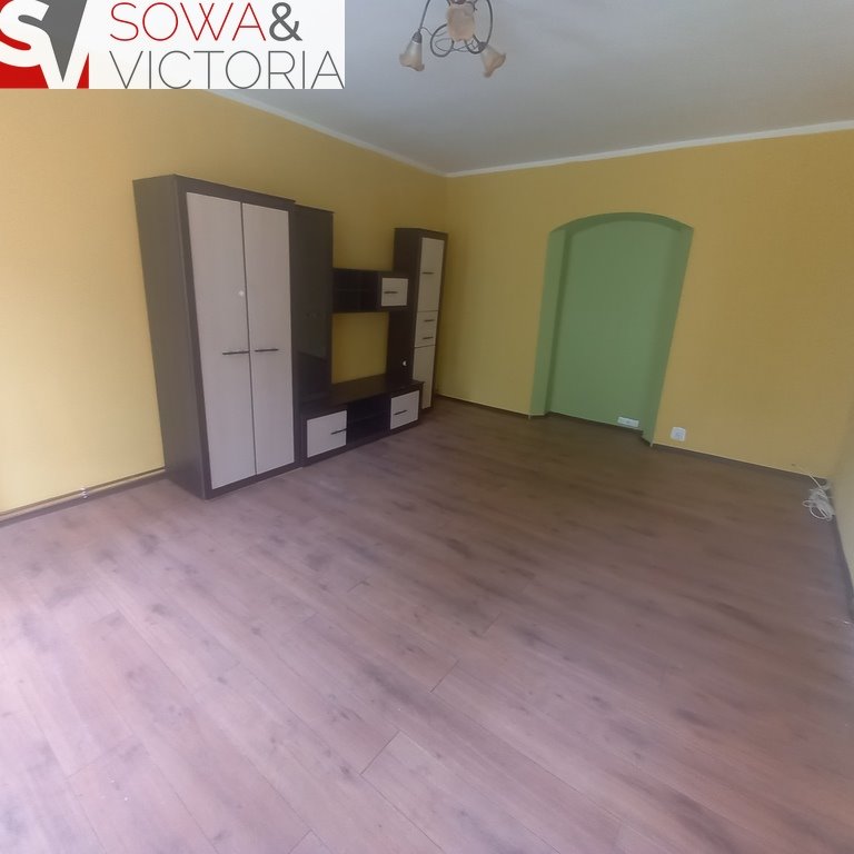 Mieszkanie dwupokojowe na sprzedaż Wałbrzych, Stary Zdrój  69m2 Foto 1