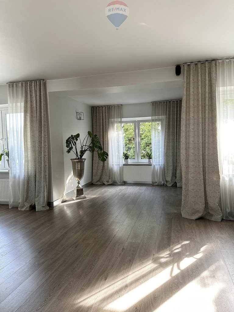 Ekskluzywny dom 200 m² na wynajem dla biznesu i rezydencji Luboń, Henryka Sienkiewicza  200m2 Foto 1