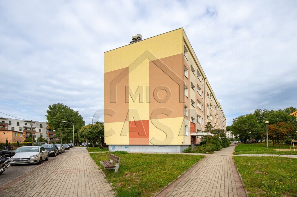Na sprzedaż przestronne 3-pokojowe mieszkanie 53 m² w Gdyni Gdynia, Nowe Obłuże, adm. J. Unruga  57m2 Foto 1