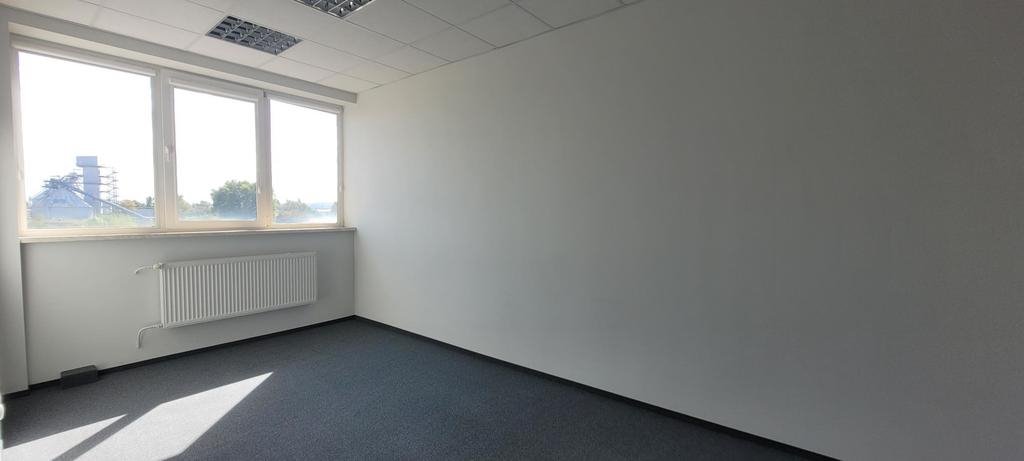 Na wynajem nowoczesny lokal biurowy 100 m² z windą i socjalem Szczecin, Łasztownia  100m2 Foto 1