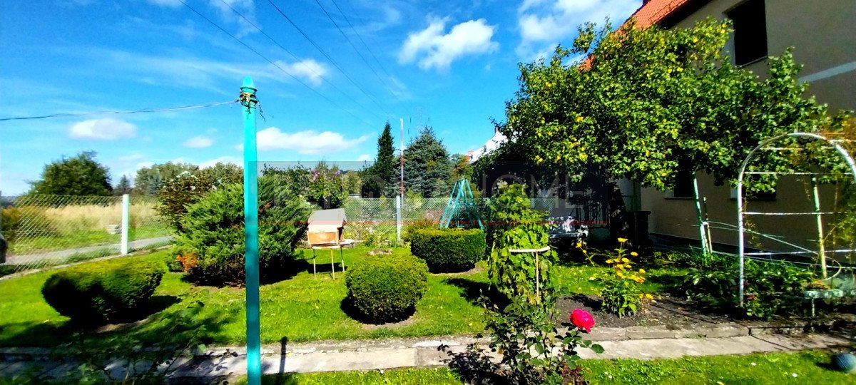 Mieszkanie trzypokojowe na sprzedaż Wałbrzych, Biały Kamień  77m2 Foto 1