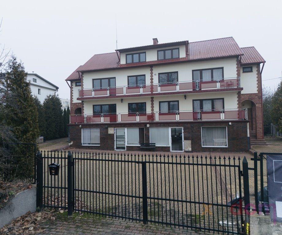 Przestronny lokal 456 m² z tarasami i elastyczną organizacją Kielce  456m2 Foto 1