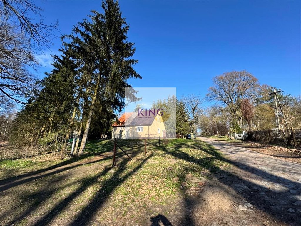 Dom nad jeziorem Narost – odnowiony, 2 sypialnie, 1740 m² działki Narost  110m2 Foto 1