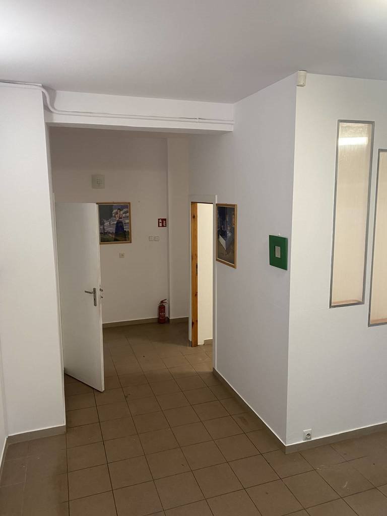 Lokal użytkowy na wynajem Izabelin C, Środkowa  75m2 Foto 1