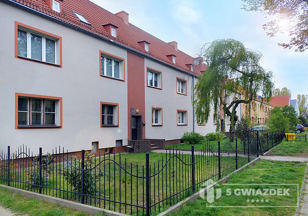 Mieszkanie trzypokojowe na sprzedaż Szczecinek, Kosińskiego  67m2 Foto 2