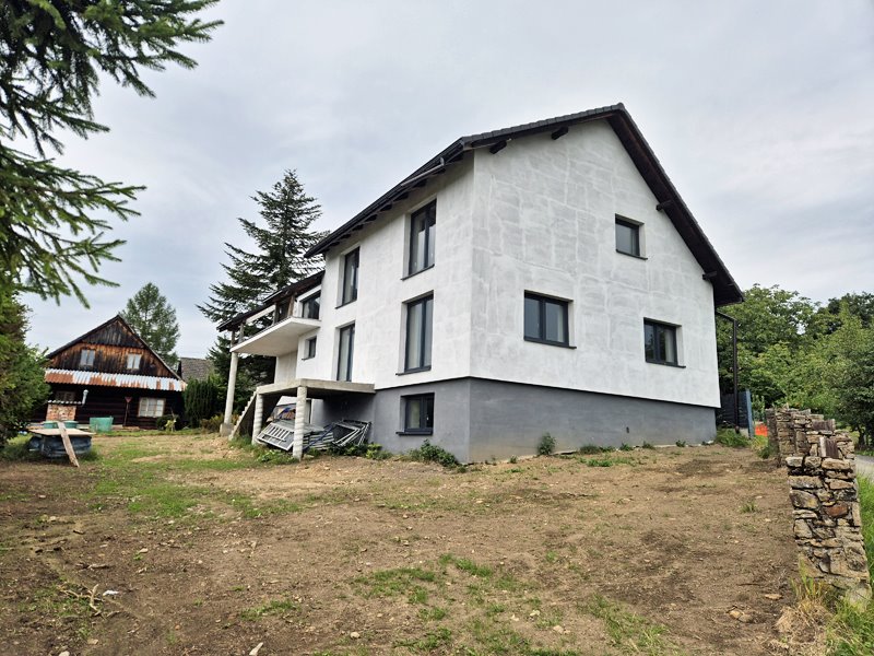 Przestronny dom 250 m² z garażem i tarasem polecam: Istebna