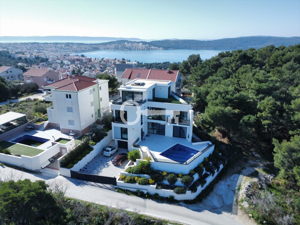 Luksusowa willa na Ciovo z basenem i widokiem zapraszam Chorwacja, Ciovo, Ciovo, Trogir  400m2 Foto 1