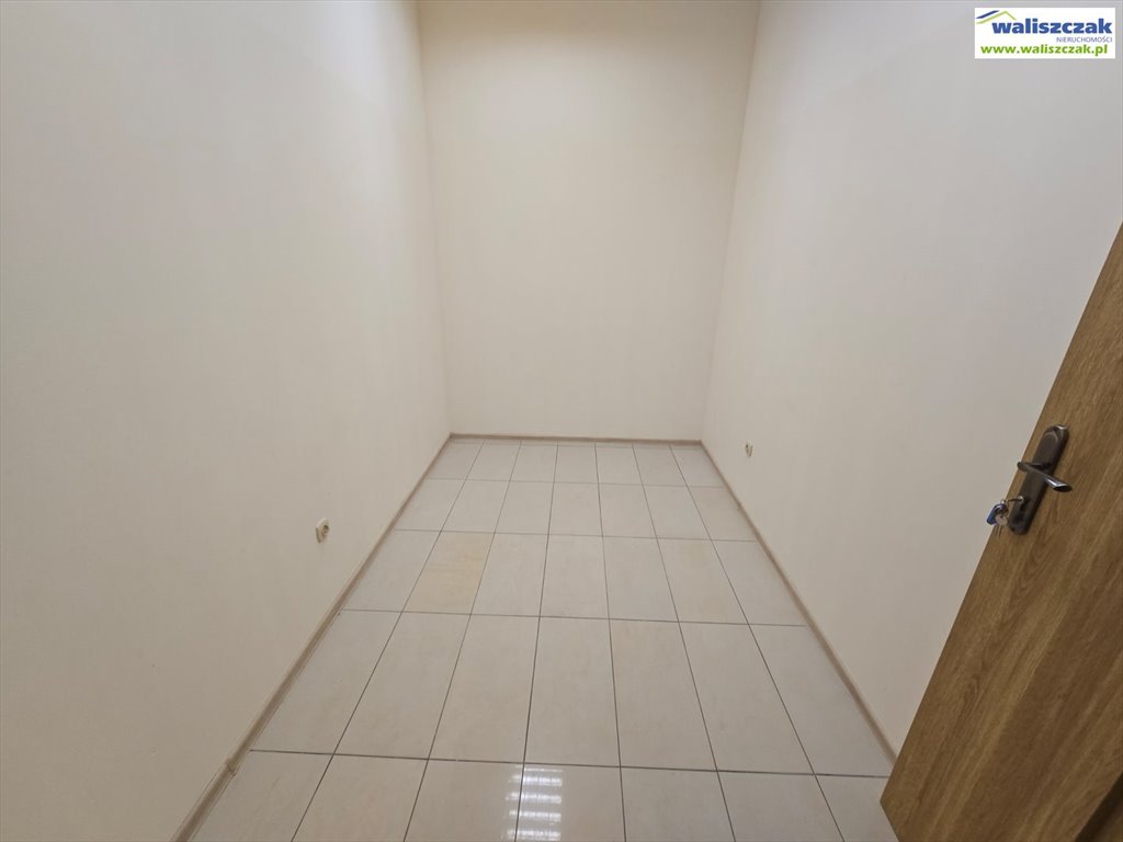 Nowoczesny lokal 7m2 w centrum z windą i parkingiem Piotrków Trybunalski  7m2 Foto 1