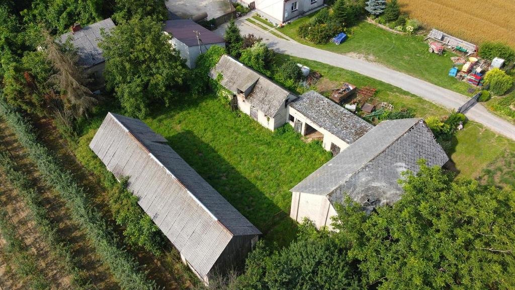Siedlisko z 4 budynkami i 80 m² domem w malowniczej okolicy Zagajdzie  80m2 Foto 1