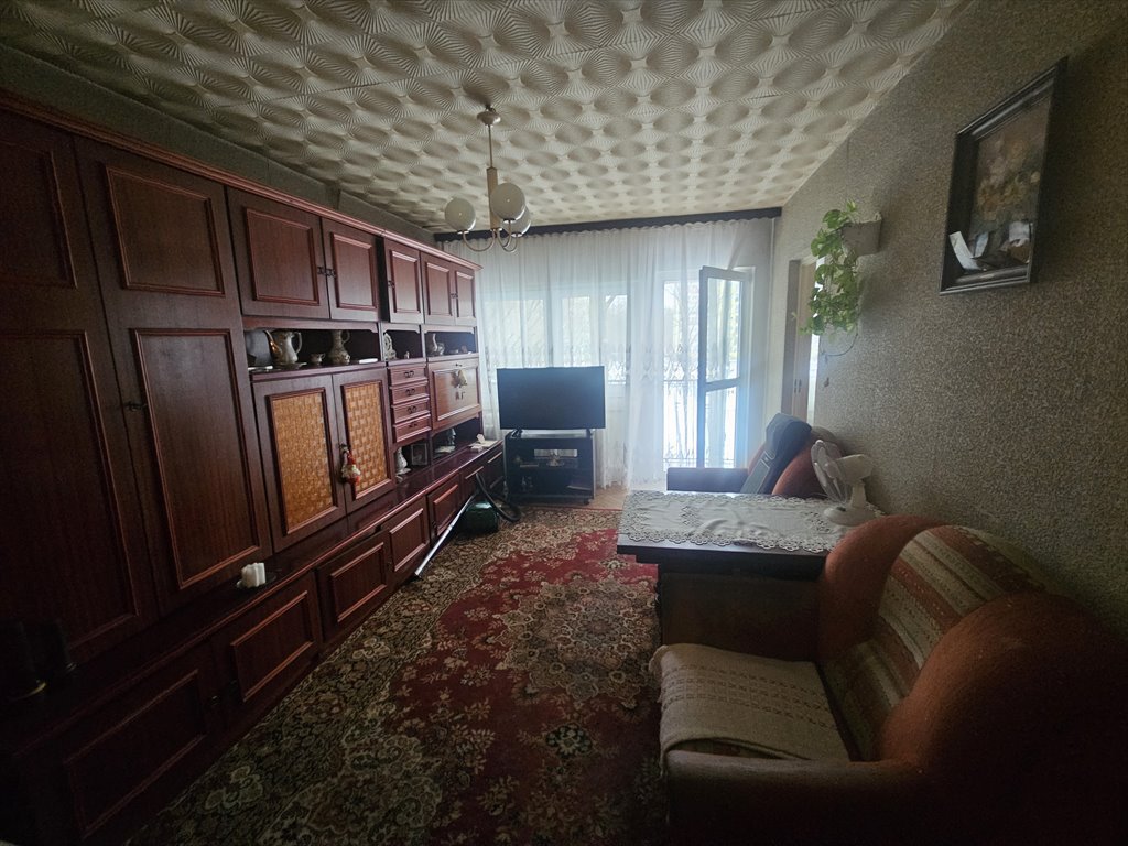 Dwupokojowe mieszkanie z balkonem, wymienione okna, blisko centrum Łódź, Bałuty, Żubardź, Żubardzka  38m2 Foto 1