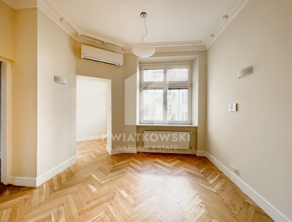 Lokal użytkowy na wynajem Warszawa, Śródmieście, Wspólna  109m2 Foto 1