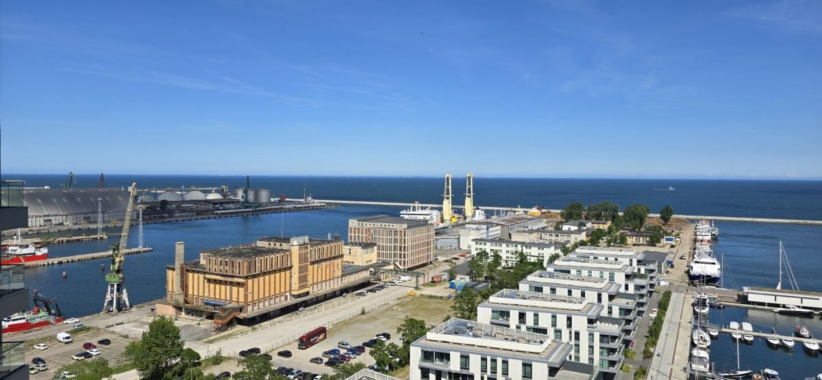 Przestronne 3-pokojowe mieszkanie z tarasem i widokiem na morze Gdynia, Śródmieście, A. Hryniewickiego  84m2 Foto 1