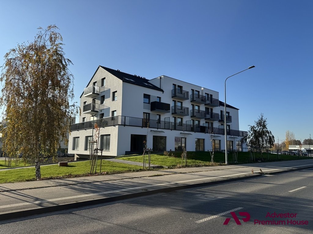 Lokal użytkowy na wynajem Kruszewnia, os. Osiedle Izabelin  102m2 Foto 1