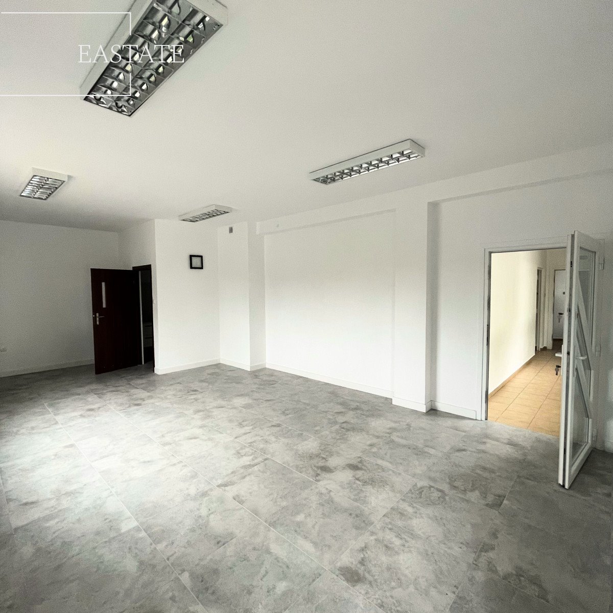 Nowoczesny lokal usługowy 42 m², bezczynsz, parking Krokowa, Kolejowa  42m2 Foto 1