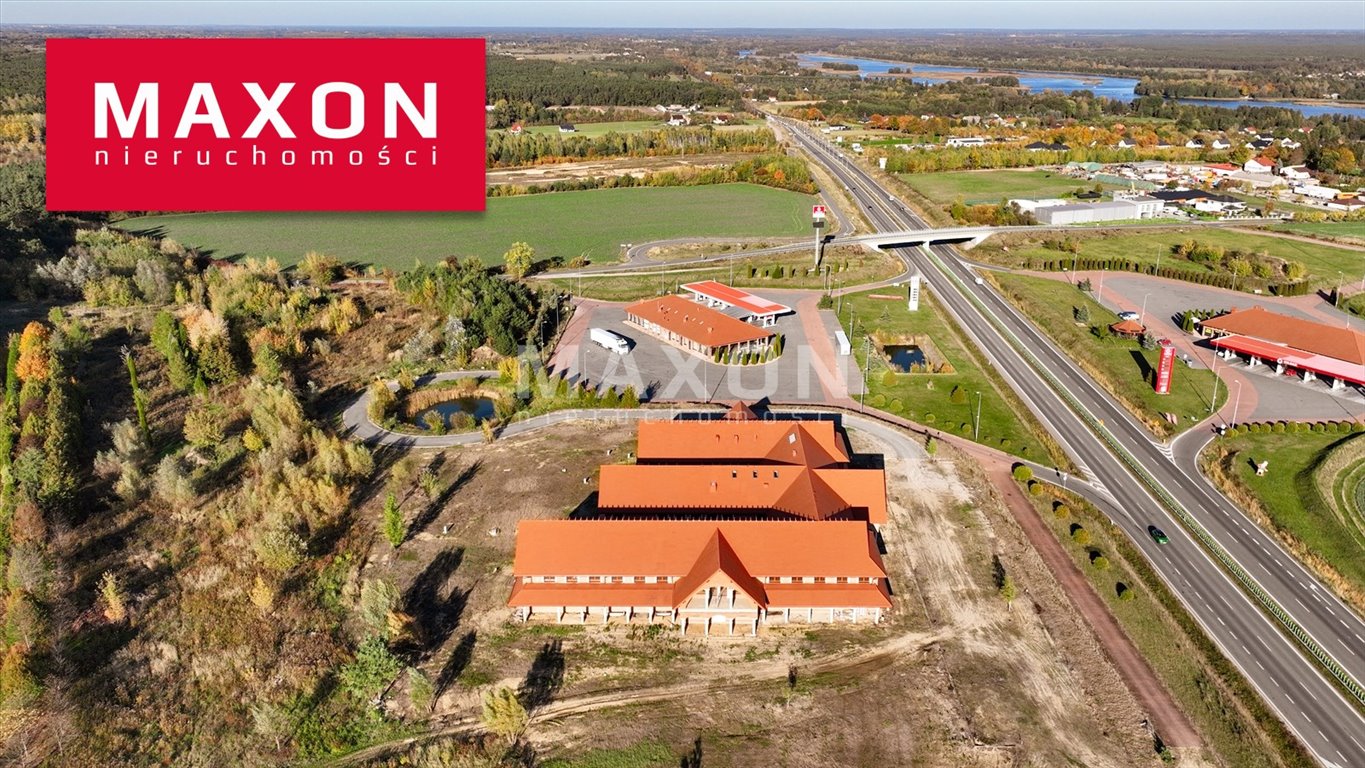 Do sprzedania hotel z dużym potencjałem na 8 ha w Wierzbicy Wierzbica  8 000m2 Foto 1