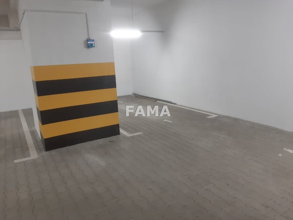 Garaż 12,5 m² w hali, zamknięte osiedle, Poznań Poznań, Starołęka, Śliska  13m2 Foto 1