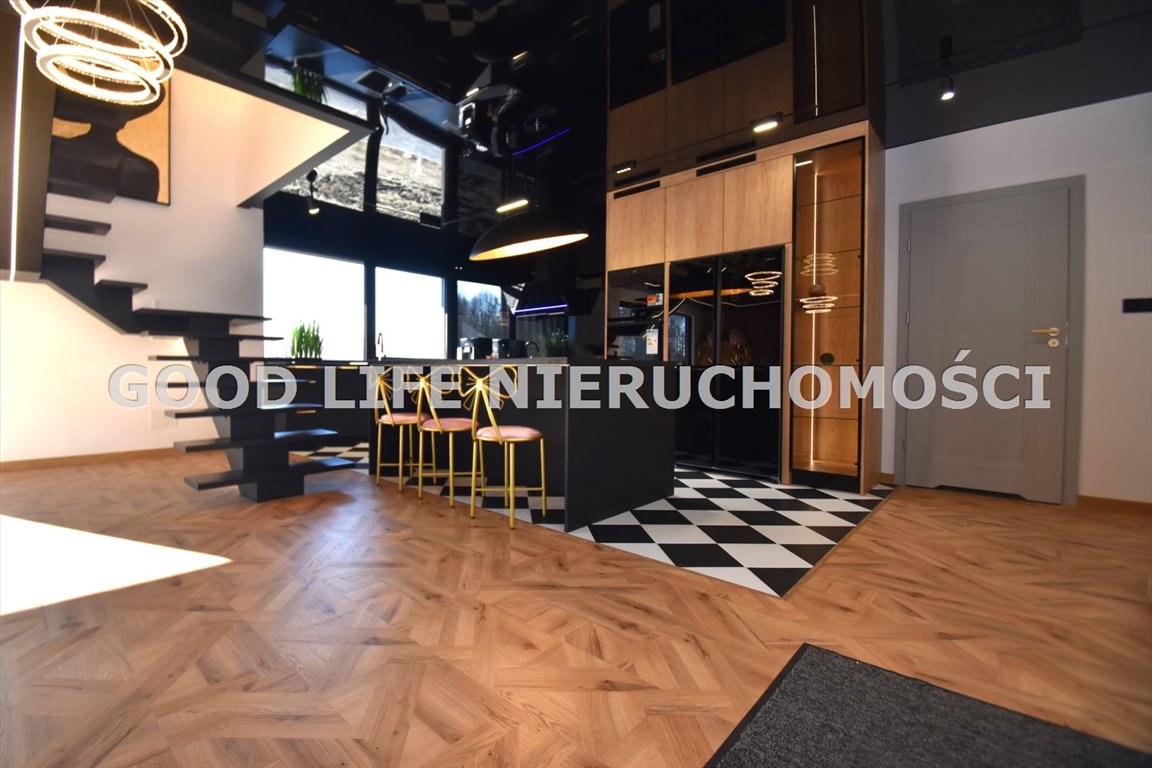 Nowoczesny dom 260 m2 z garażem i tarasem w Krasnem Krasne  260m2 Foto 1