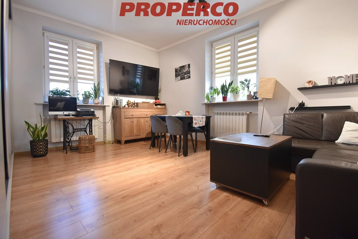 Mieszkanie trzypokojowe na sprzedaż Kielce, Centrum, Sienkiewicza  66m2 Foto 1