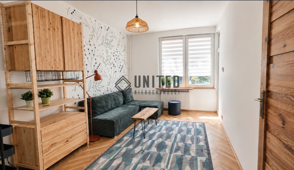 Sprzedam jasną kawalerkę 34 m² z loggią i piwnicą w Krzykach Wrocław, Krzyki, Wandy  34m2 Foto 1