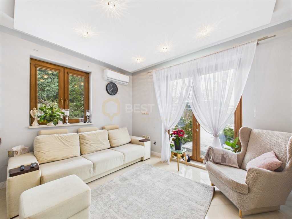 Na sprzedaż przestronny dom 245 m² z ogrodem w Ząbkach Ząbki, Sasanki  245m2 Foto 1