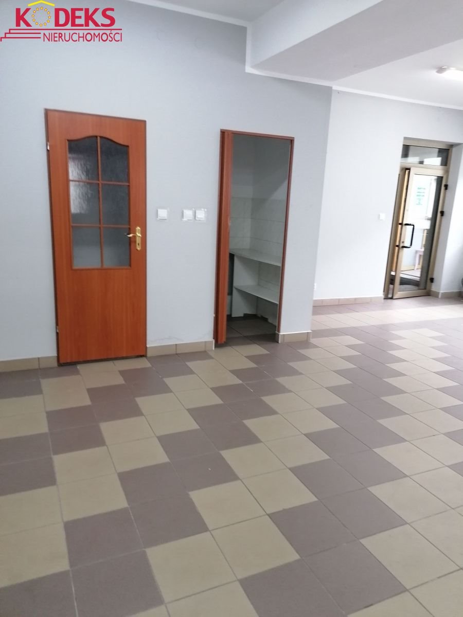 Lokal użytkowy na wynajem Legionowo  90m2 Foto 2