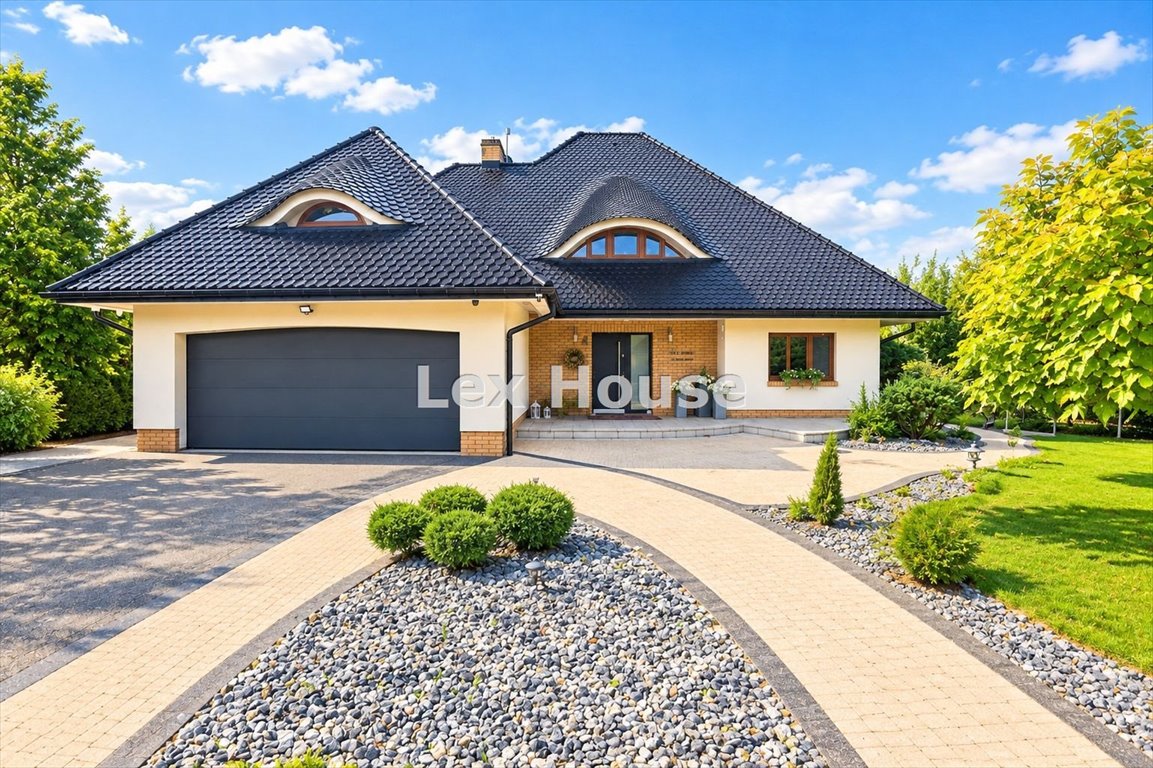 Do sprzedania przestronny dom 217 m² z ogrodem japońskim Tanowo  217m2 Foto 1