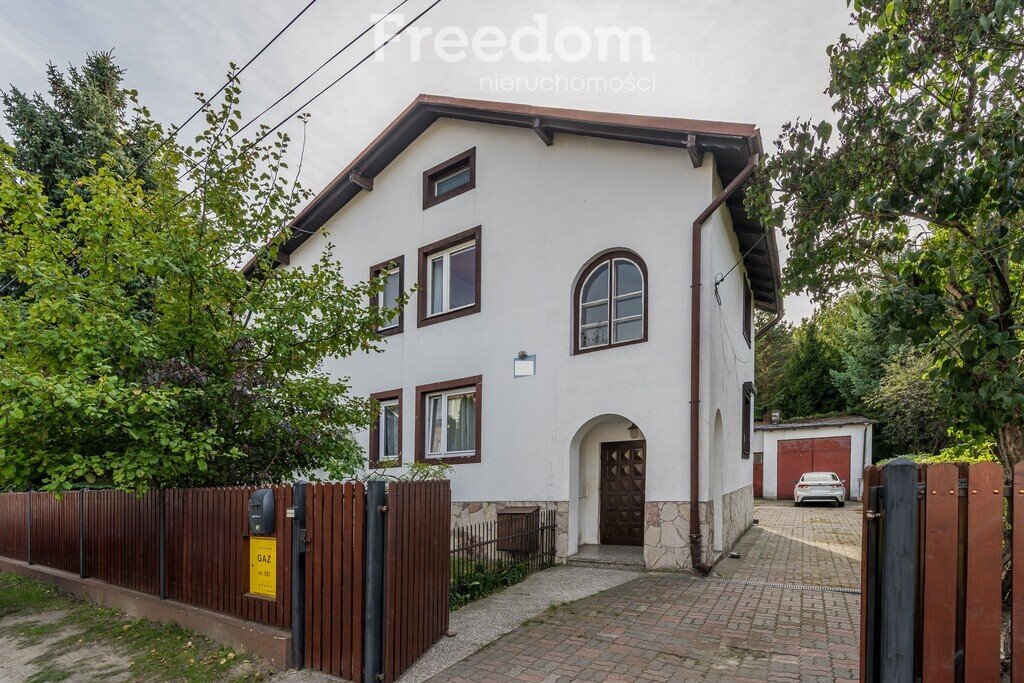 Przestronny dom 217 m² z garażem i potencjałem inwestycyjnym: Wołomin: Chodkiewicza