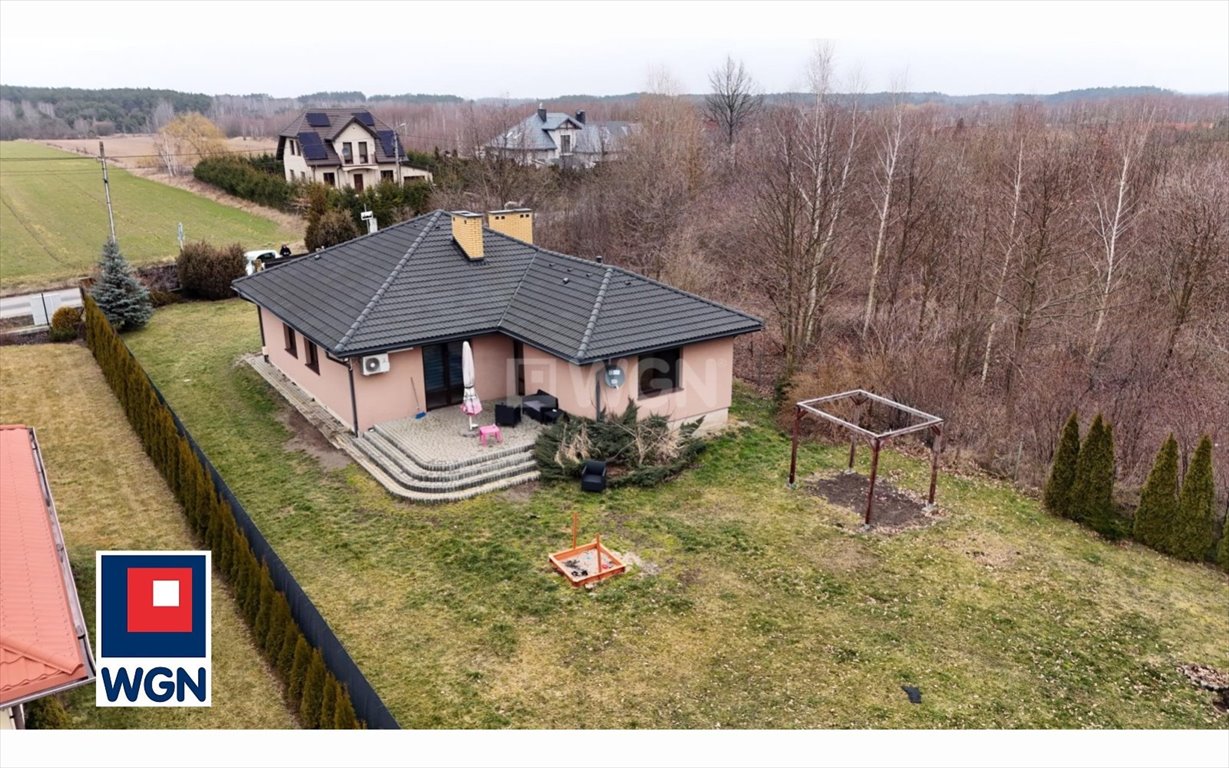 Dom wolnostojący 137m2 z garażem, tarasem i ogrodem Dąbrówka Nagórna-Wieś, Dąbrówka Nagórna, Radosna  137m2 Foto 1