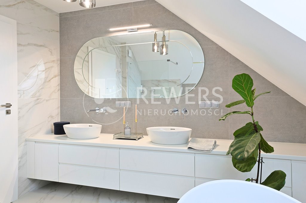 Dom na sprzedaż Ciecierzyn  160m2 Foto 1