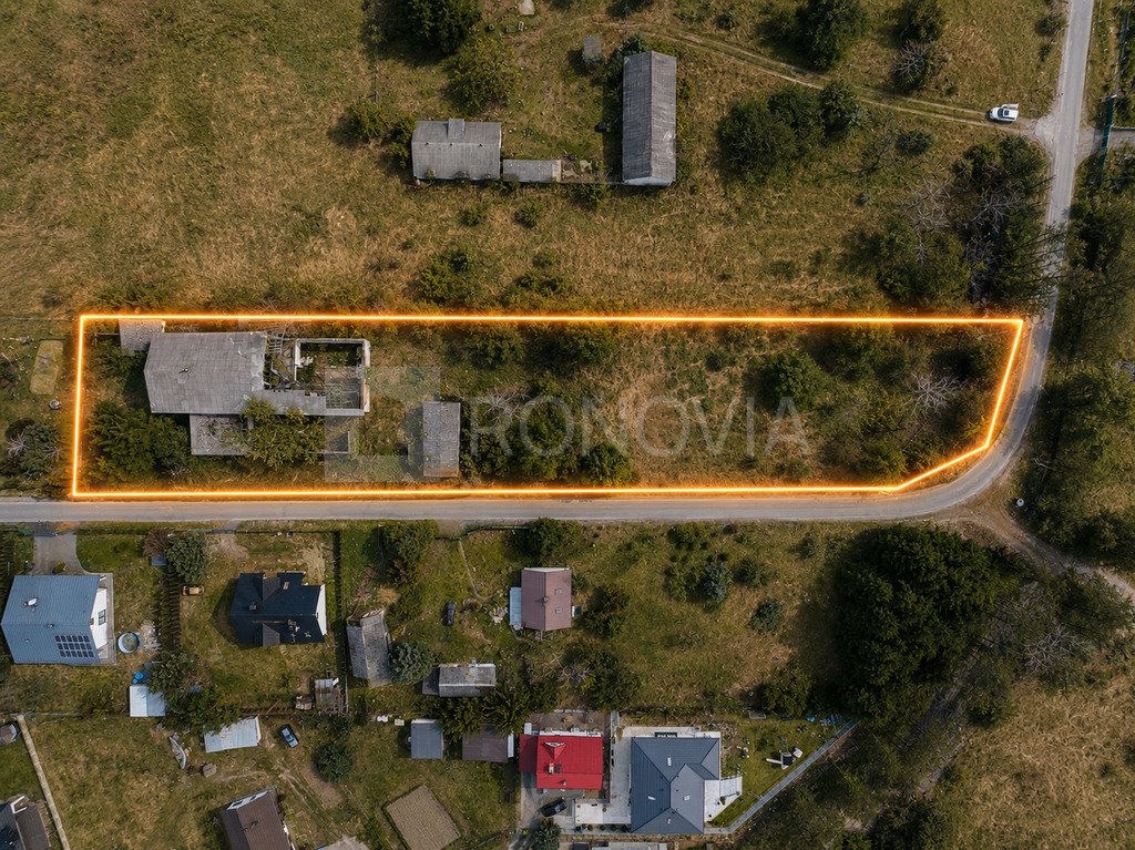 Działka 1 ha z halą i budynkiem (Siennica Nadolna) Siennica Nadolna  1 000m2 Foto 1