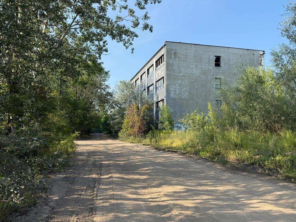 Zapraszam do obejrzenia działki z nowoczesnym biurowcem w Mokotowie Warszawa, Mokotów, Służewiec  2 392m2 Foto 1