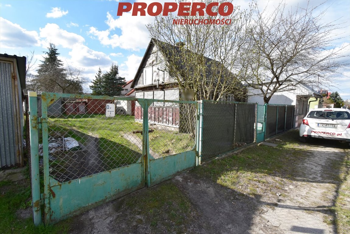 Działka 528 m² w Kielcach, ogrodzona, przy ruchliwej ulicy - polecam! Kielce, Barwinek  528m2 Foto 1