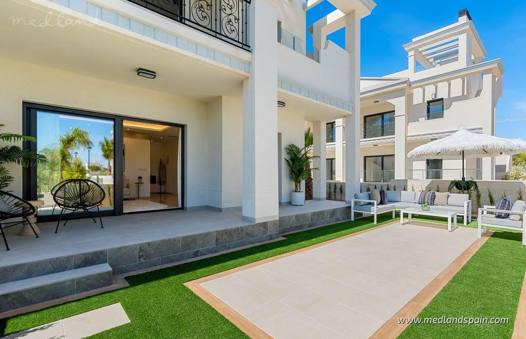 Mieszkanie dwupokojowe na sprzedaż Hiszpania, Ciudad Quesada  86m2 Foto 1