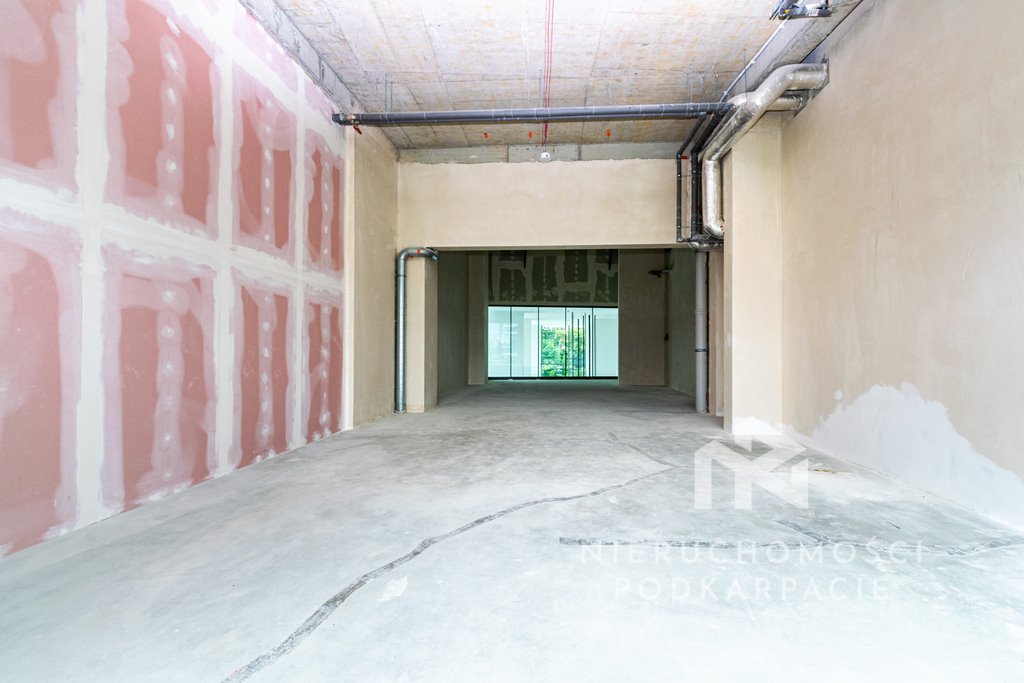 Lokal użytkowy na wynajem Rzeszów, Fryderyka Szopena  110m2 Foto 1