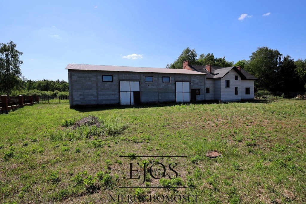 Polecam dom z magazynem 260 m² w Emowie, działka 1895 m² Emów  260m2 Foto 1